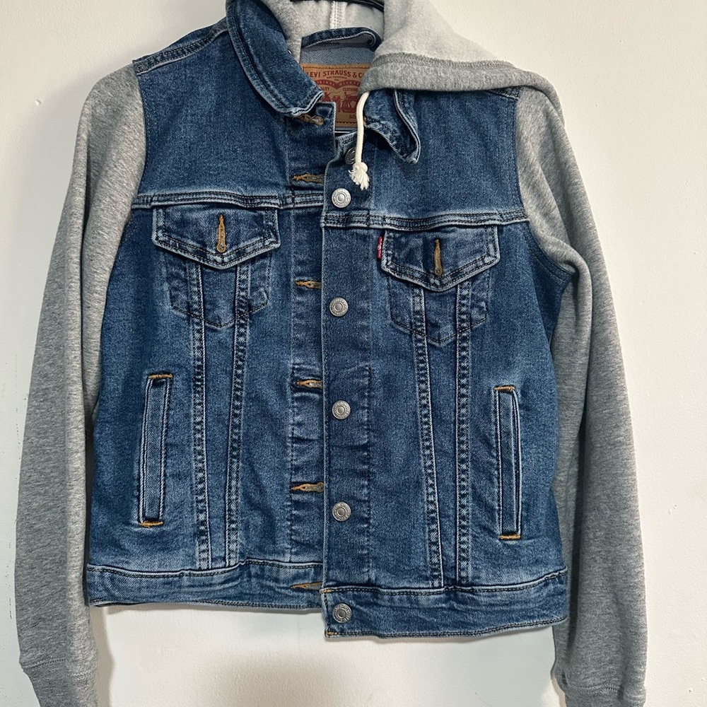Levi's Classic Blue Denim Jacket with Gray Accents